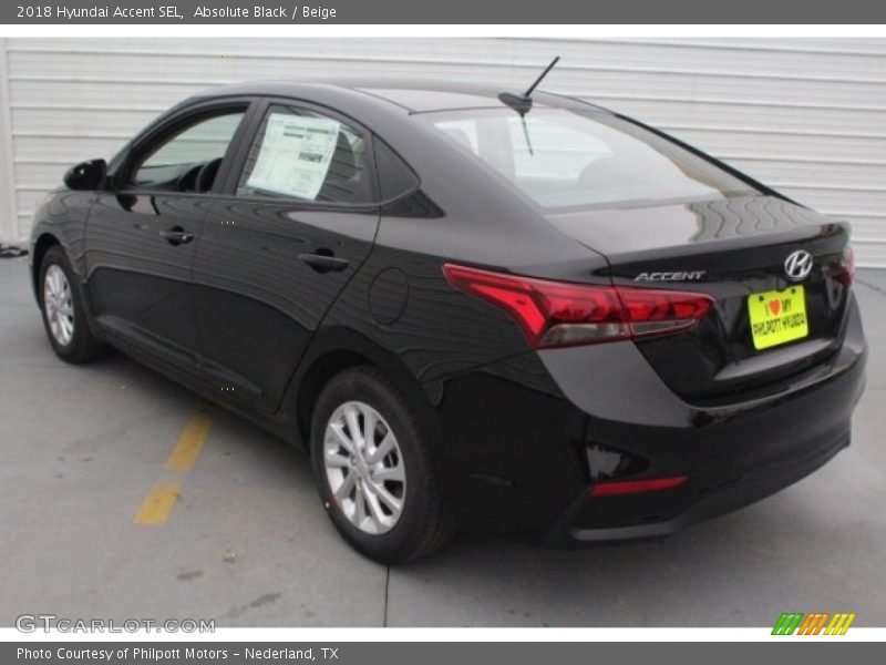 Absolute Black / Beige 2018 Hyundai Accent SEL