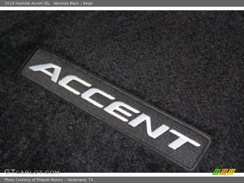 Absolute Black / Beige 2018 Hyundai Accent SEL