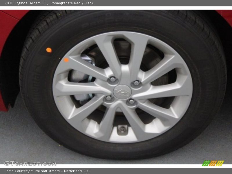 Pomegranate Red / Black 2018 Hyundai Accent SEL