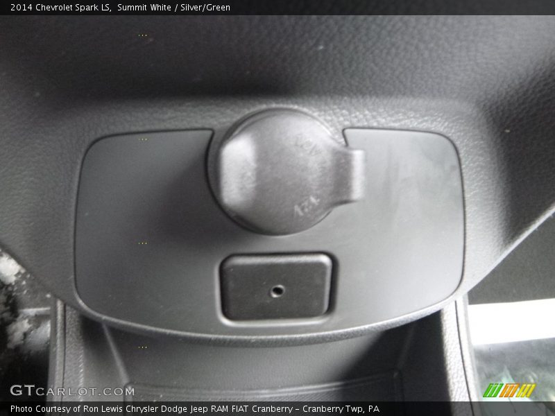 Summit White / Silver/Green 2014 Chevrolet Spark LS