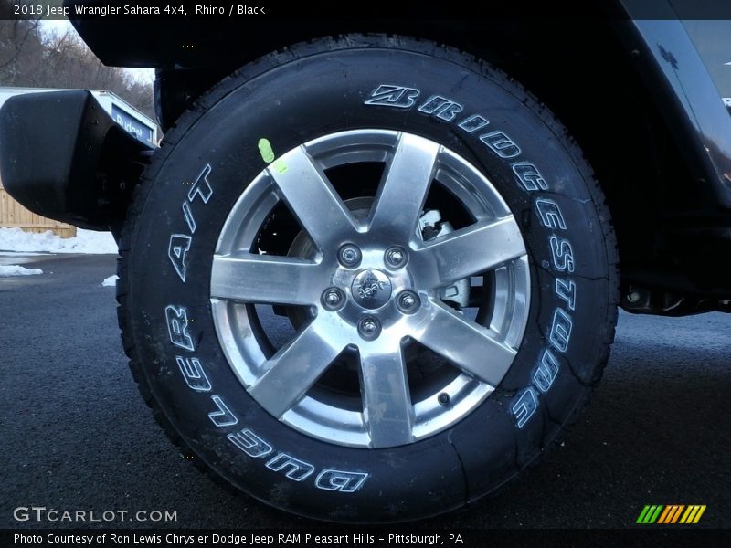 Rhino / Black 2018 Jeep Wrangler Sahara 4x4