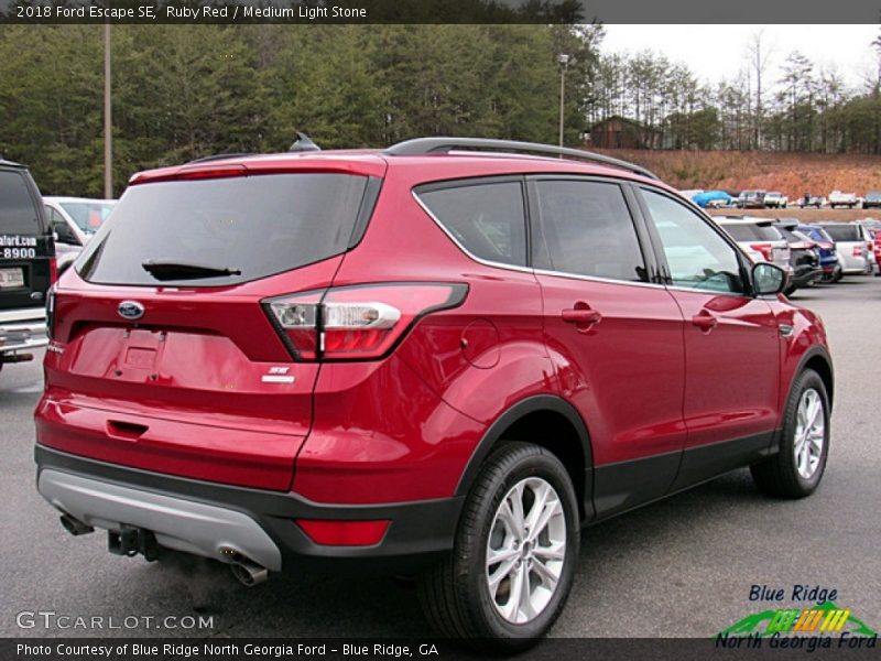 Ruby Red / Medium Light Stone 2018 Ford Escape SE