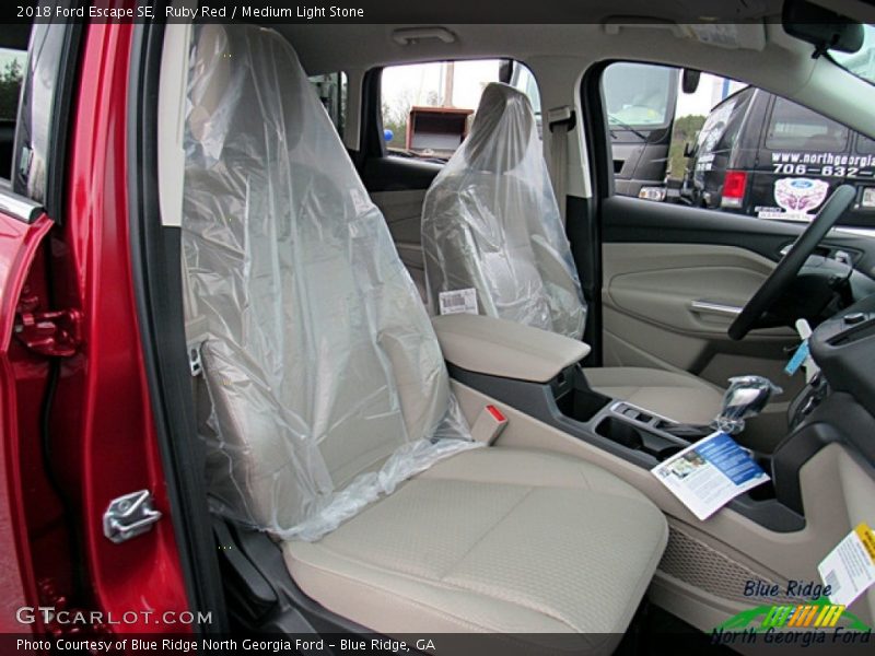 Ruby Red / Medium Light Stone 2018 Ford Escape SE