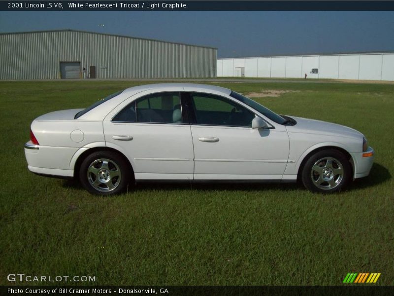 White Pearlescent Tricoat / Light Graphite 2001 Lincoln LS V6