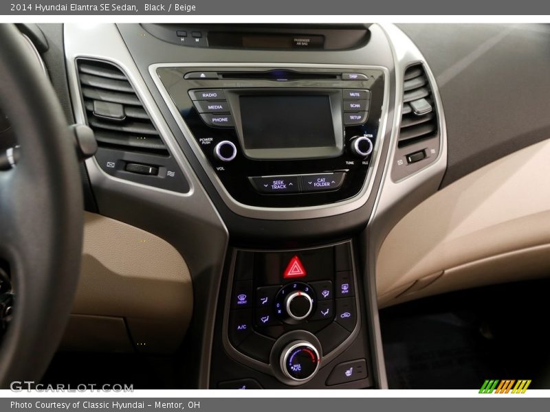 Black / Beige 2014 Hyundai Elantra SE Sedan