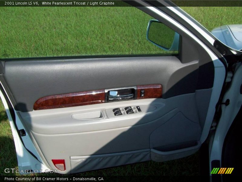 White Pearlescent Tricoat / Light Graphite 2001 Lincoln LS V6