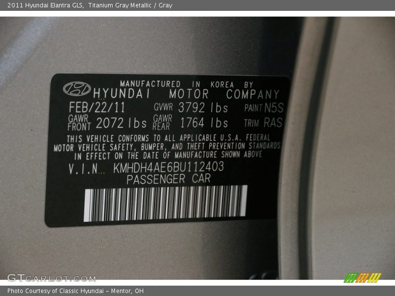 Titanium Gray Metallic / Gray 2011 Hyundai Elantra GLS