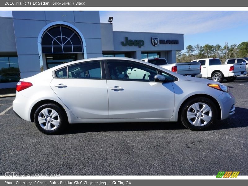 Silky Silver / Black 2016 Kia Forte LX Sedan