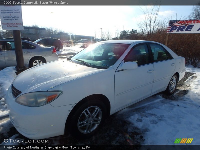 Super White / Stone 2002 Toyota Camry LE
