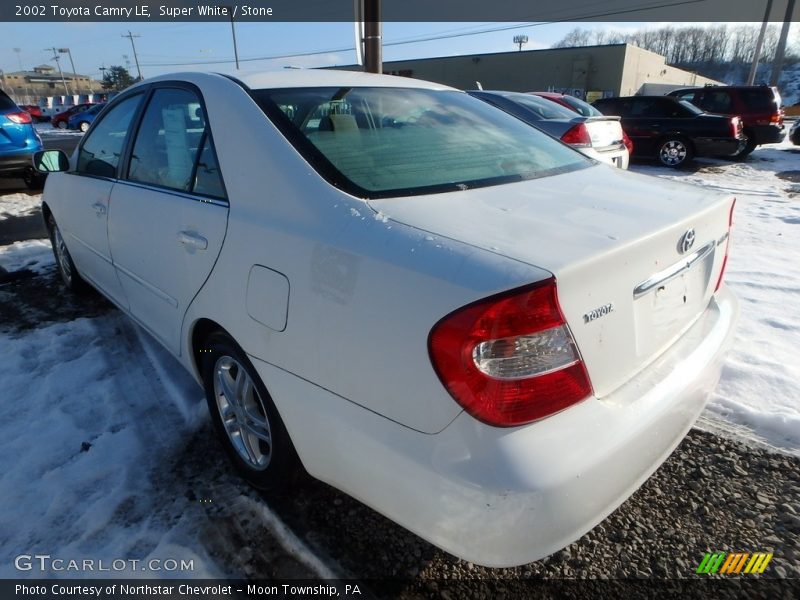 Super White / Stone 2002 Toyota Camry LE