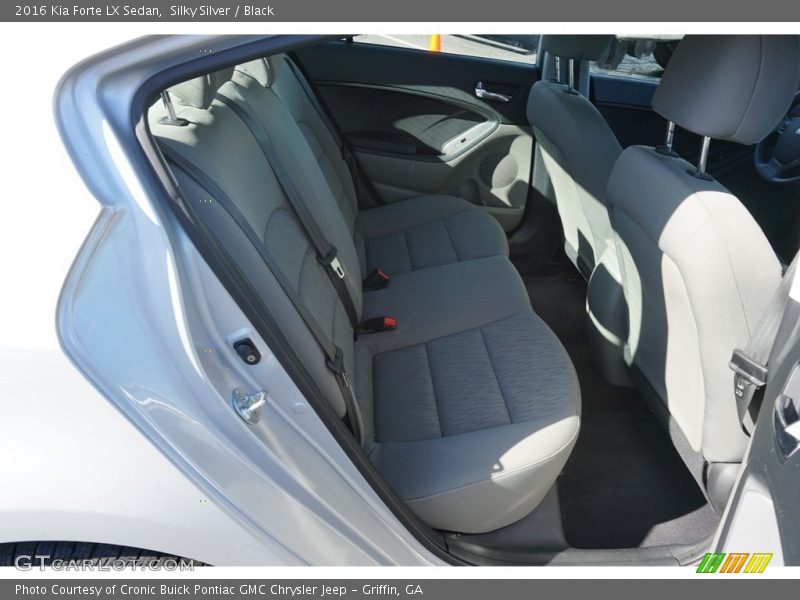Silky Silver / Black 2016 Kia Forte LX Sedan