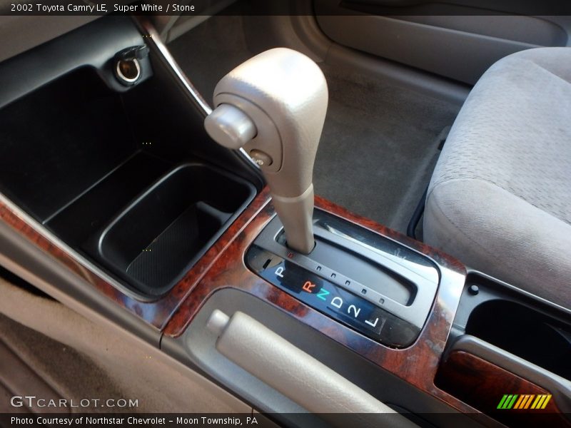 Super White / Stone 2002 Toyota Camry LE