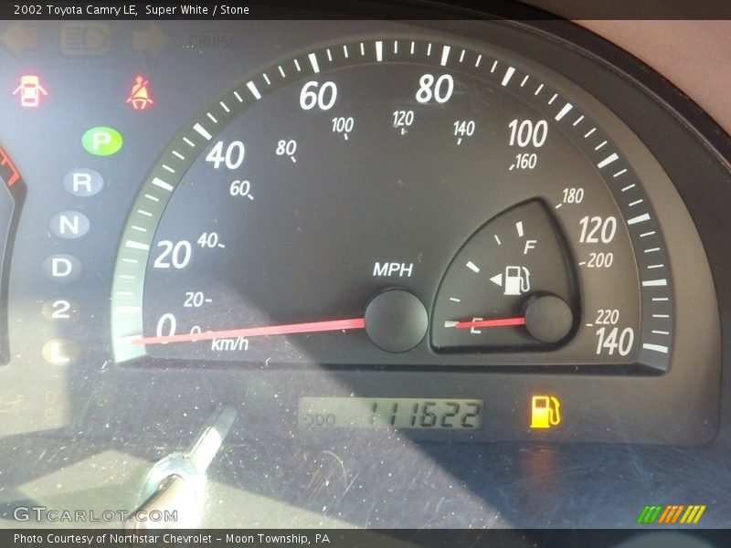 Super White / Stone 2002 Toyota Camry LE