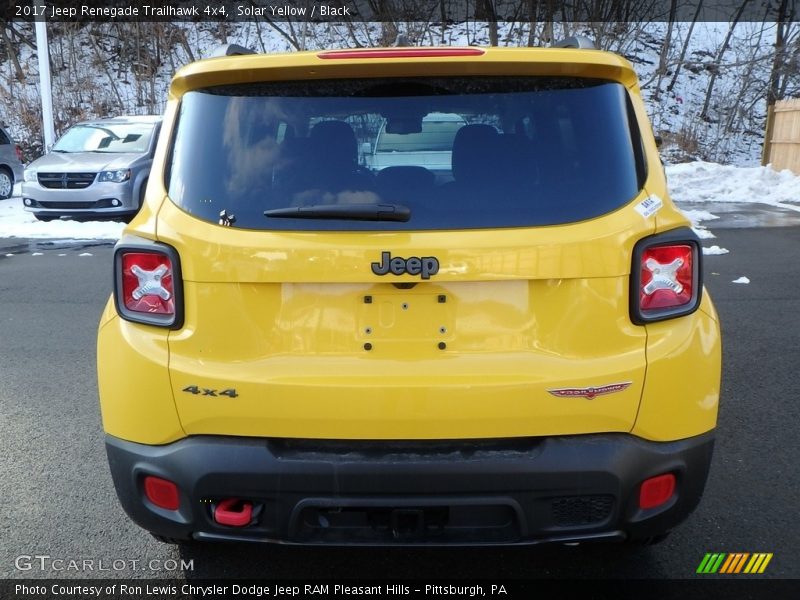 Solar Yellow / Black 2017 Jeep Renegade Trailhawk 4x4
