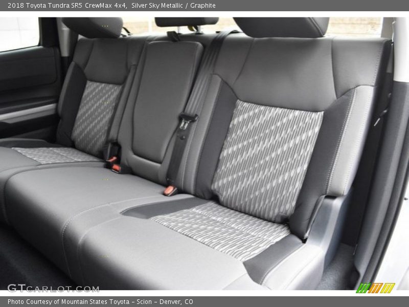 Silver Sky Metallic / Graphite 2018 Toyota Tundra SR5 CrewMax 4x4