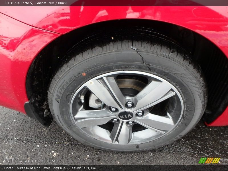 Garnet Red / Black 2018 Kia Forte S