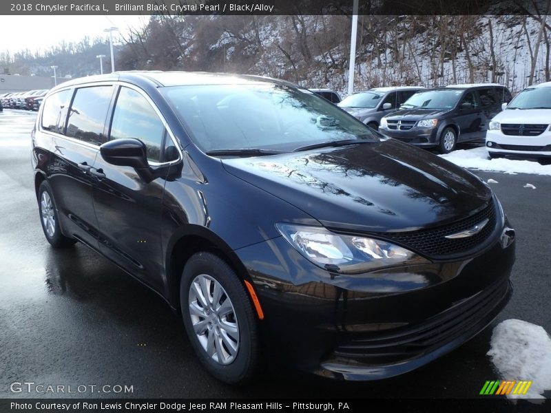 Brilliant Black Crystal Pearl / Black/Alloy 2018 Chrysler Pacifica L