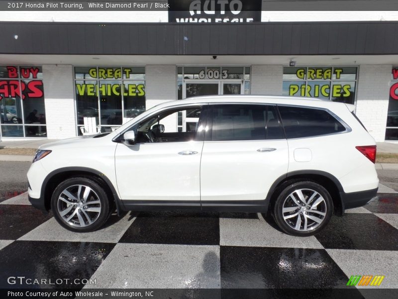 White Diamond Pearl / Black 2017 Honda Pilot Touring