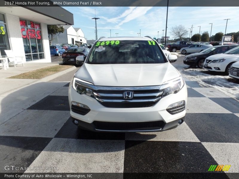 White Diamond Pearl / Black 2017 Honda Pilot Touring