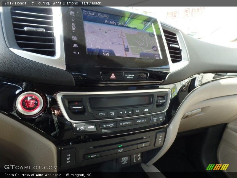 White Diamond Pearl / Black 2017 Honda Pilot Touring