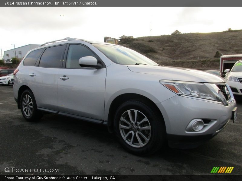 Brilliant Silver / Charcoal 2014 Nissan Pathfinder SV