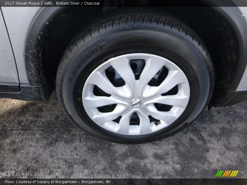 Brilliant Silver / Charcoal 2017 Nissan Rogue S AWD