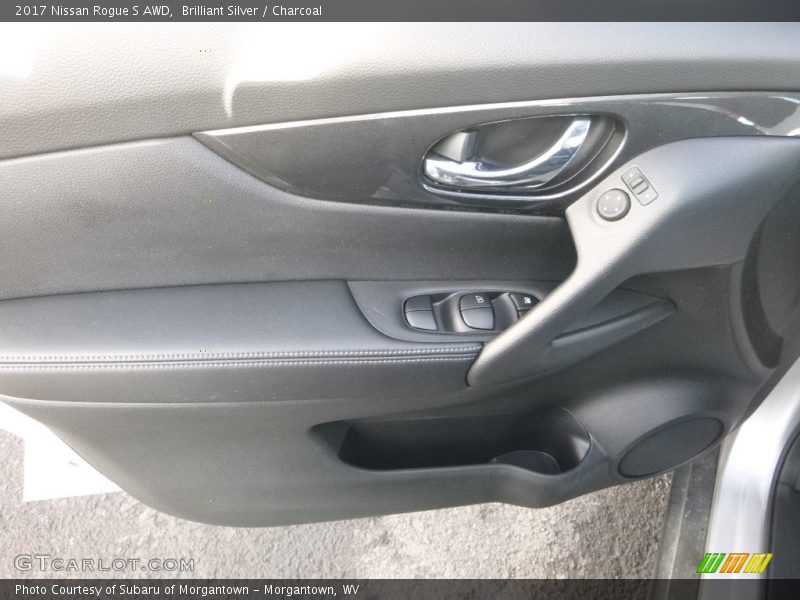 Brilliant Silver / Charcoal 2017 Nissan Rogue S AWD