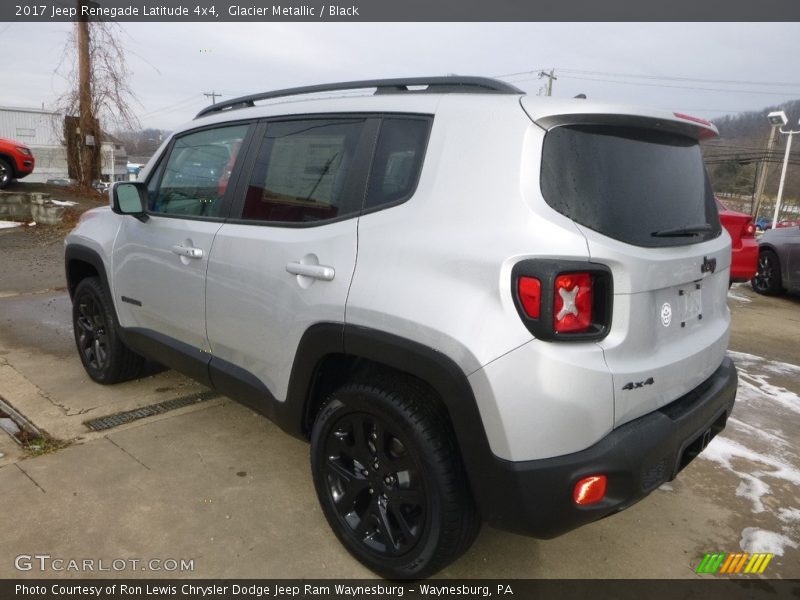 Glacier Metallic / Black 2017 Jeep Renegade Latitude 4x4