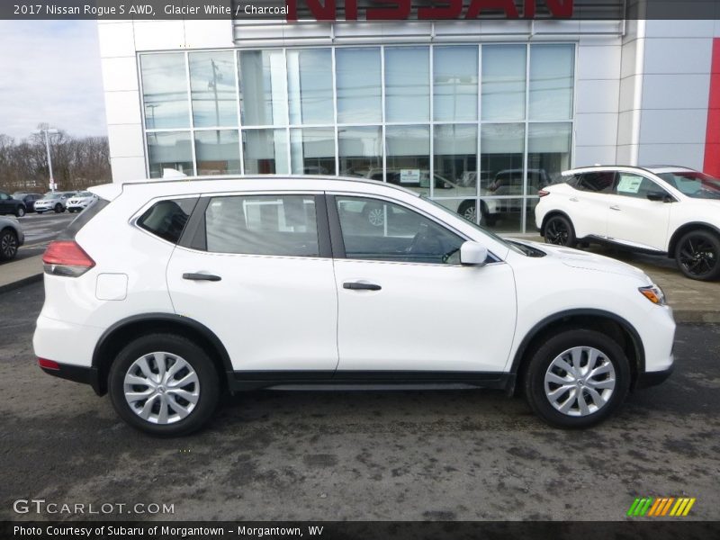 Glacier White / Charcoal 2017 Nissan Rogue S AWD