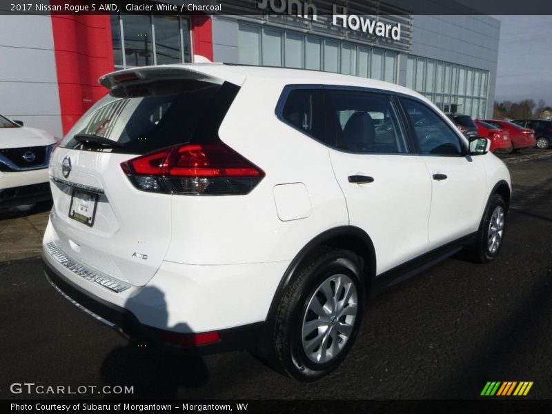 Glacier White / Charcoal 2017 Nissan Rogue S AWD