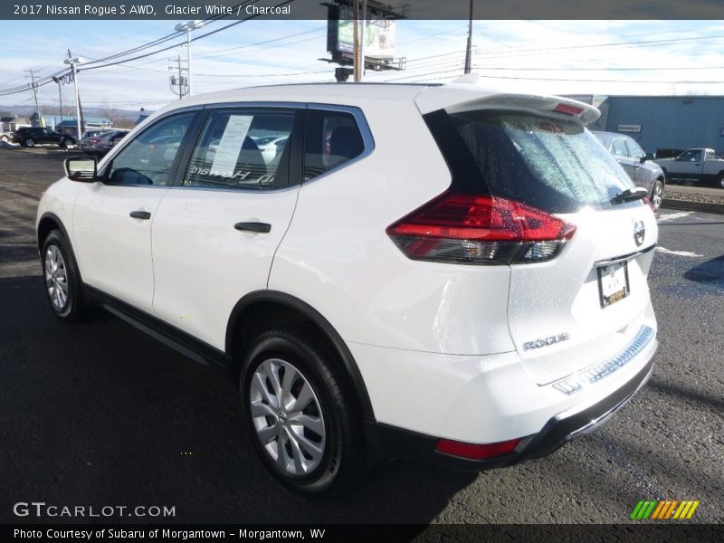Glacier White / Charcoal 2017 Nissan Rogue S AWD