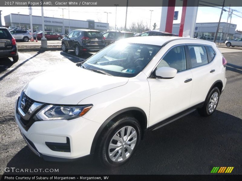 Glacier White / Charcoal 2017 Nissan Rogue S AWD