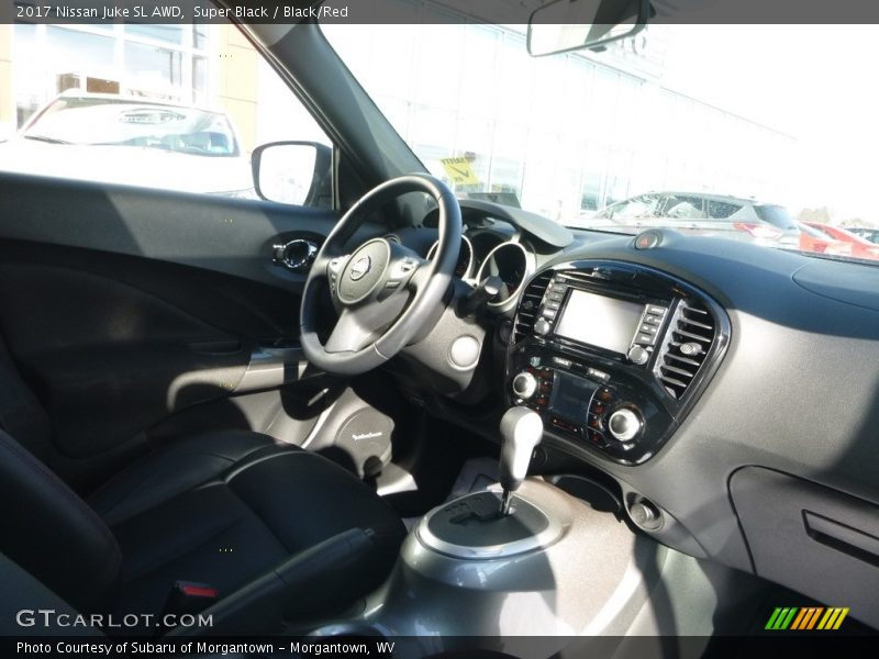 Super Black / Black/Red 2017 Nissan Juke SL AWD