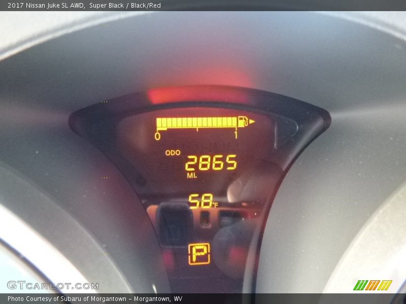 Super Black / Black/Red 2017 Nissan Juke SL AWD