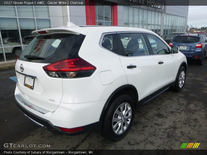 Glacier White / Charcoal 2017 Nissan Rogue S AWD