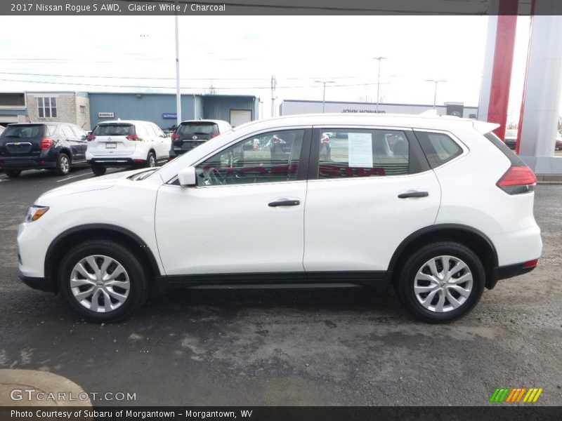 Glacier White / Charcoal 2017 Nissan Rogue S AWD