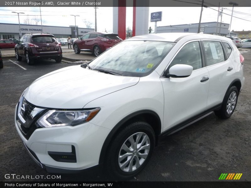 Glacier White / Charcoal 2017 Nissan Rogue S AWD