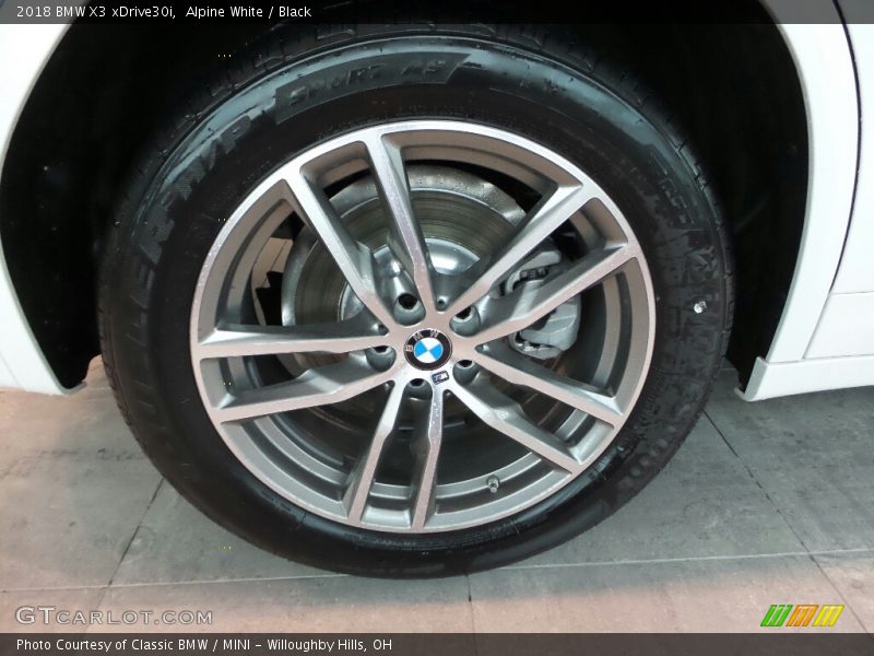 Alpine White / Black 2018 BMW X3 xDrive30i