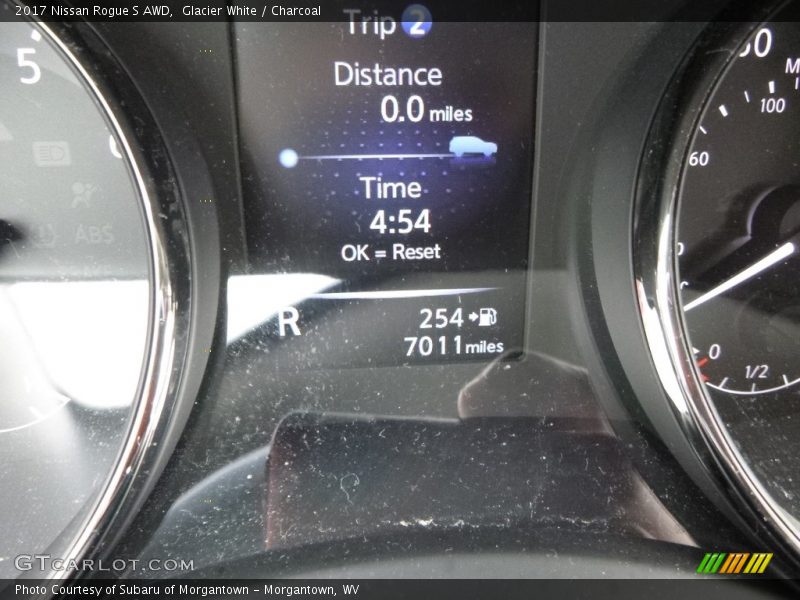 Glacier White / Charcoal 2017 Nissan Rogue S AWD