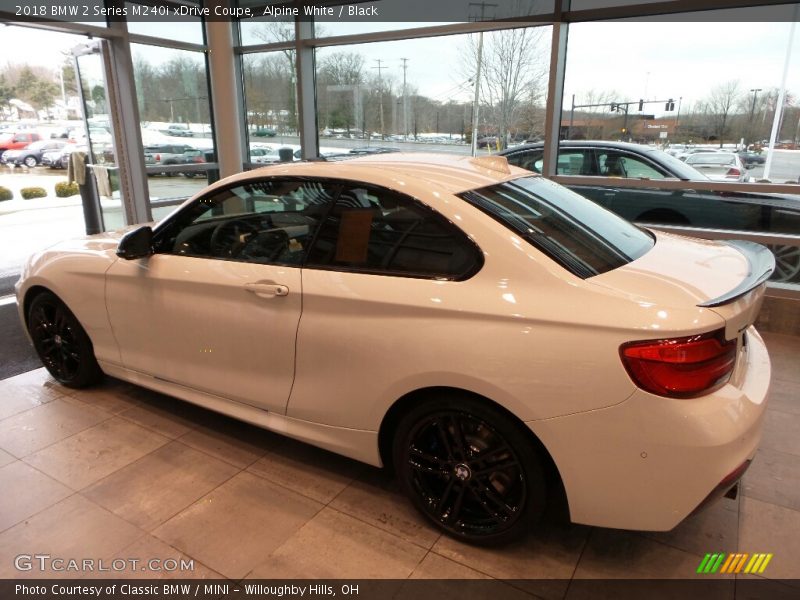 Alpine White / Black 2018 BMW 2 Series M240i xDrive Coupe