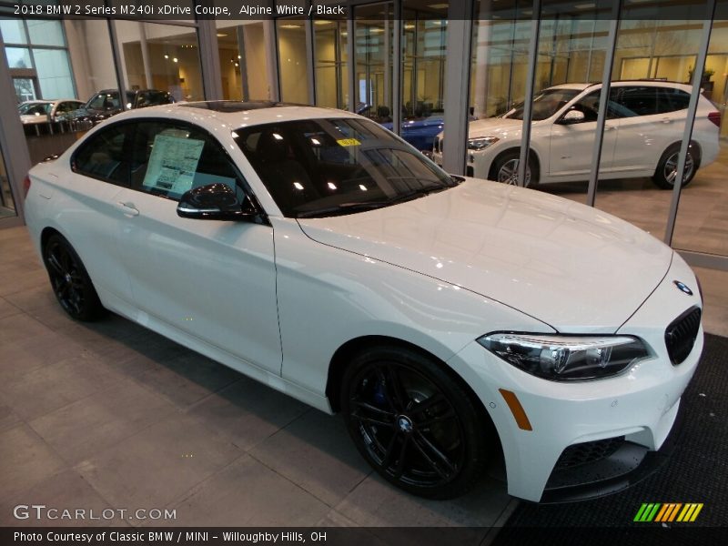 Alpine White / Black 2018 BMW 2 Series M240i xDrive Coupe