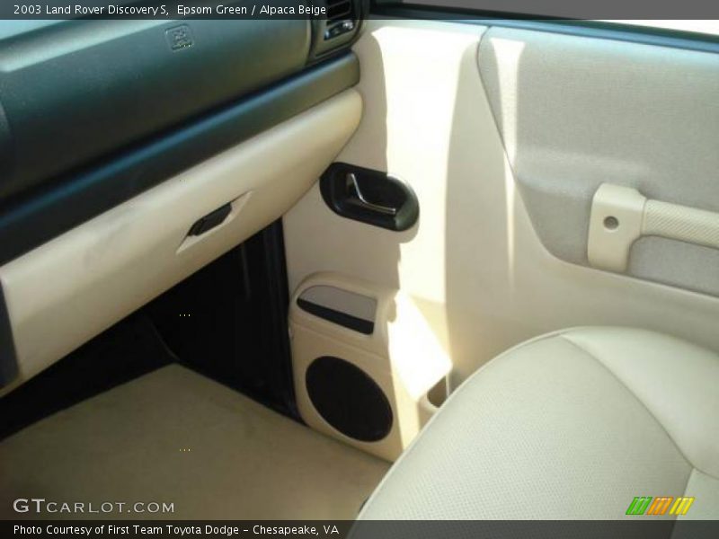 Epsom Green / Alpaca Beige 2003 Land Rover Discovery S