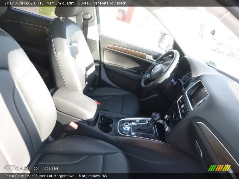 Cuvee Silver Metallic / Black 2017 Audi Q5 2.0 TFSI Premium quattro