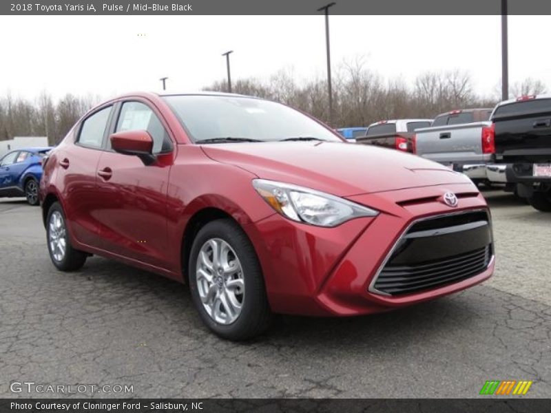 Front 3/4 View of 2018 Yaris iA 