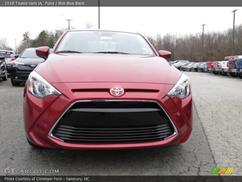 Pulse / Mid-Blue Black 2018 Toyota Yaris iA