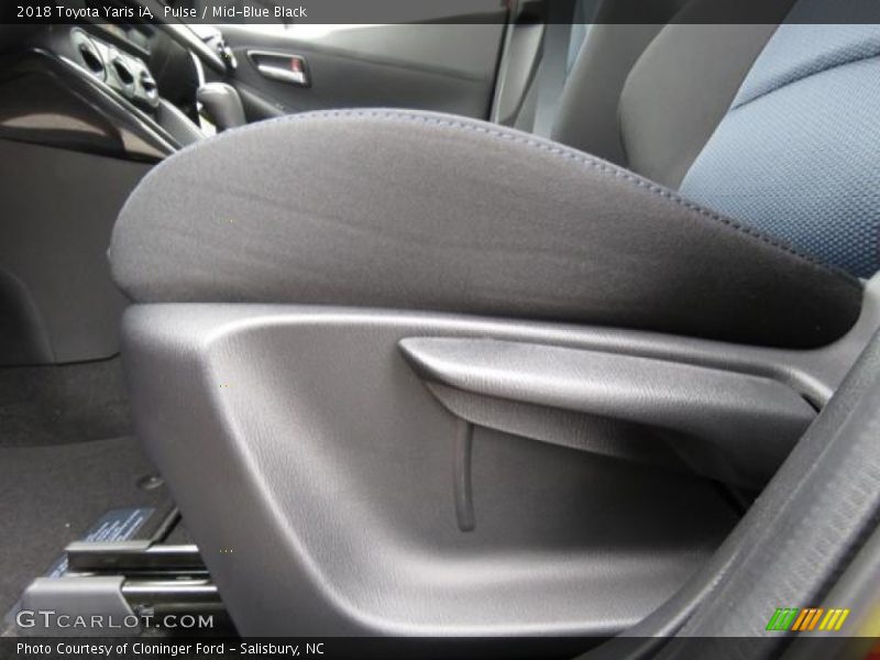 Pulse / Mid-Blue Black 2018 Toyota Yaris iA