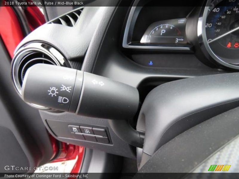 Pulse / Mid-Blue Black 2018 Toyota Yaris iA