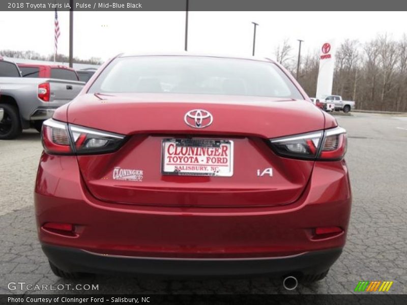 Pulse / Mid-Blue Black 2018 Toyota Yaris iA