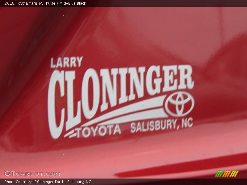 Pulse / Mid-Blue Black 2018 Toyota Yaris iA