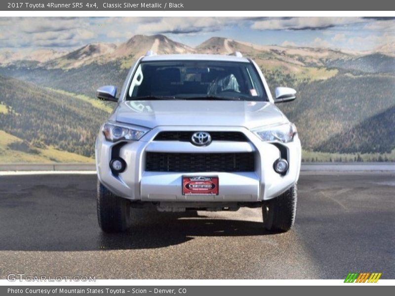 Classic Silver Metallic / Black 2017 Toyota 4Runner SR5 4x4